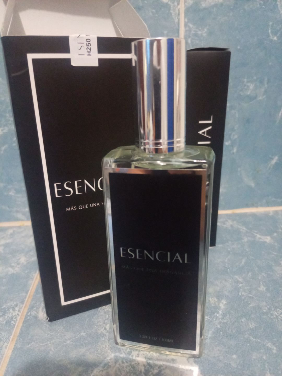 Customer photo review of H250 Inspirado en: Elysium Pour Homme Parfum Cologne - Roja Dove