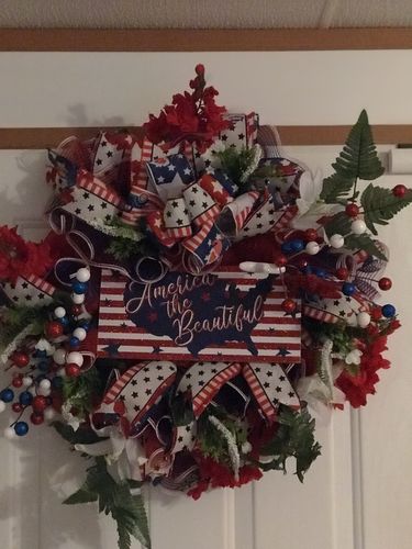 Customer photo review of 18"L Glitter Styrofoam Star/Ball Spray Red/White/Blue HJ1031