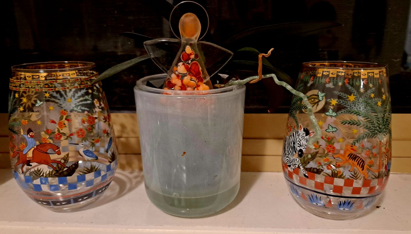 Customer photo review of Glass Tumbler Journey Beyond Reveries