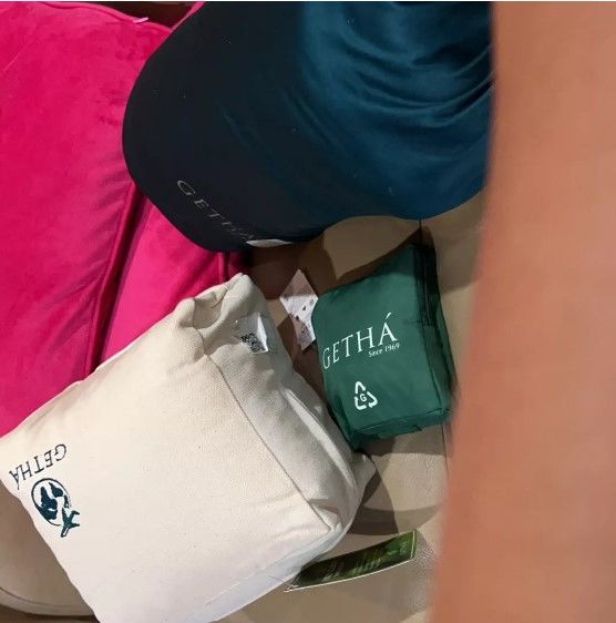 Customer photo review of Getha Travel Combo B