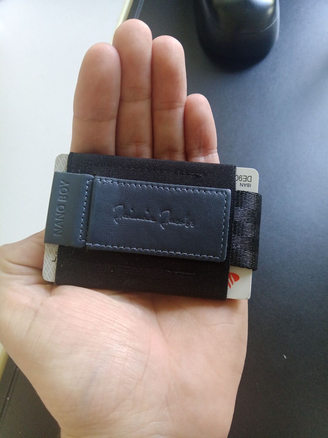 Customer photo review of Nano Boy with small elastic coin pocket eco-leather