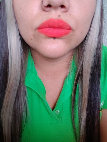 Customer photo review of Máscara Para Pestañas Yuya