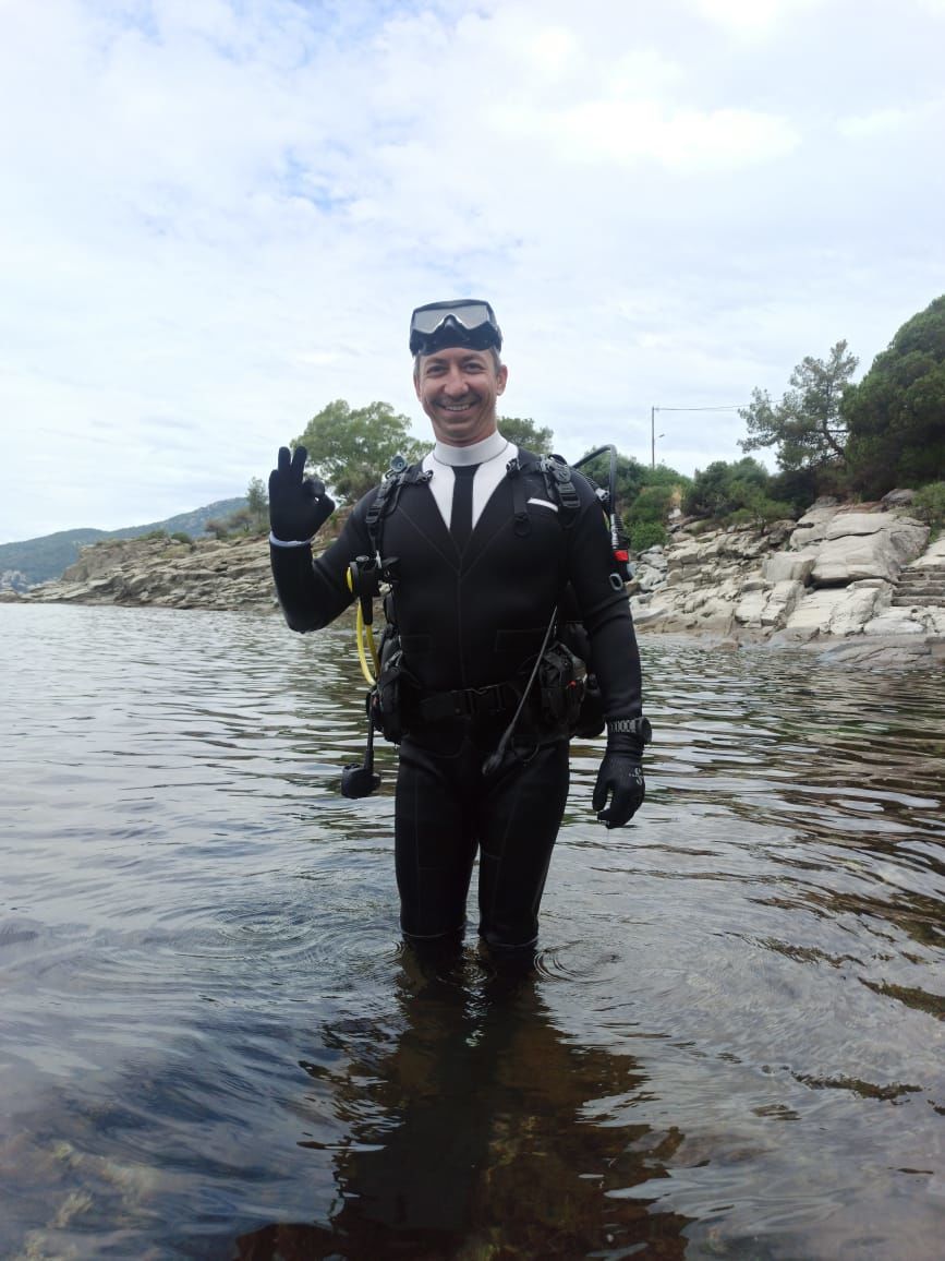 Customer photo review of 3mm Neoprene Wetsuit: Diving Suit