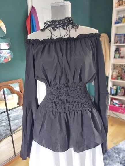 Customer photo review of Renaissance shirt