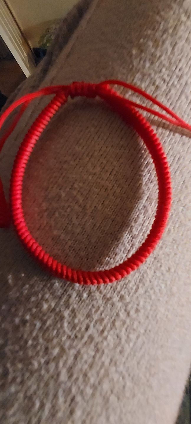 Customer photo review of Tibetan Buddhist Handmade Lucky Knots Bracelet