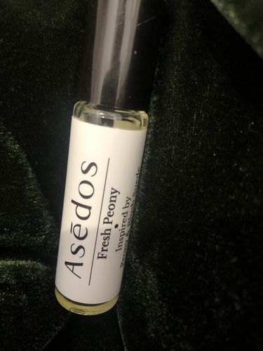 Customer photo review of FRESH PEONY PERFUME OIL