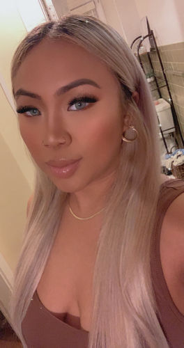 Customer photo review of Love Story Oxymine Colored Contact Lenses