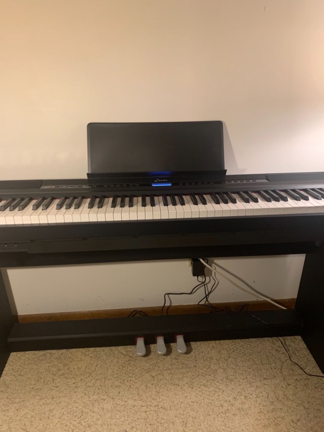 Customer photo review of Donner DEP-20 88 touches lestées Clavier de Piano numériques   avec support et 3 pédale