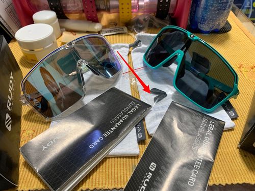Customer photo review of Spinshield Aquamarine Gloss Smoke Black Lens