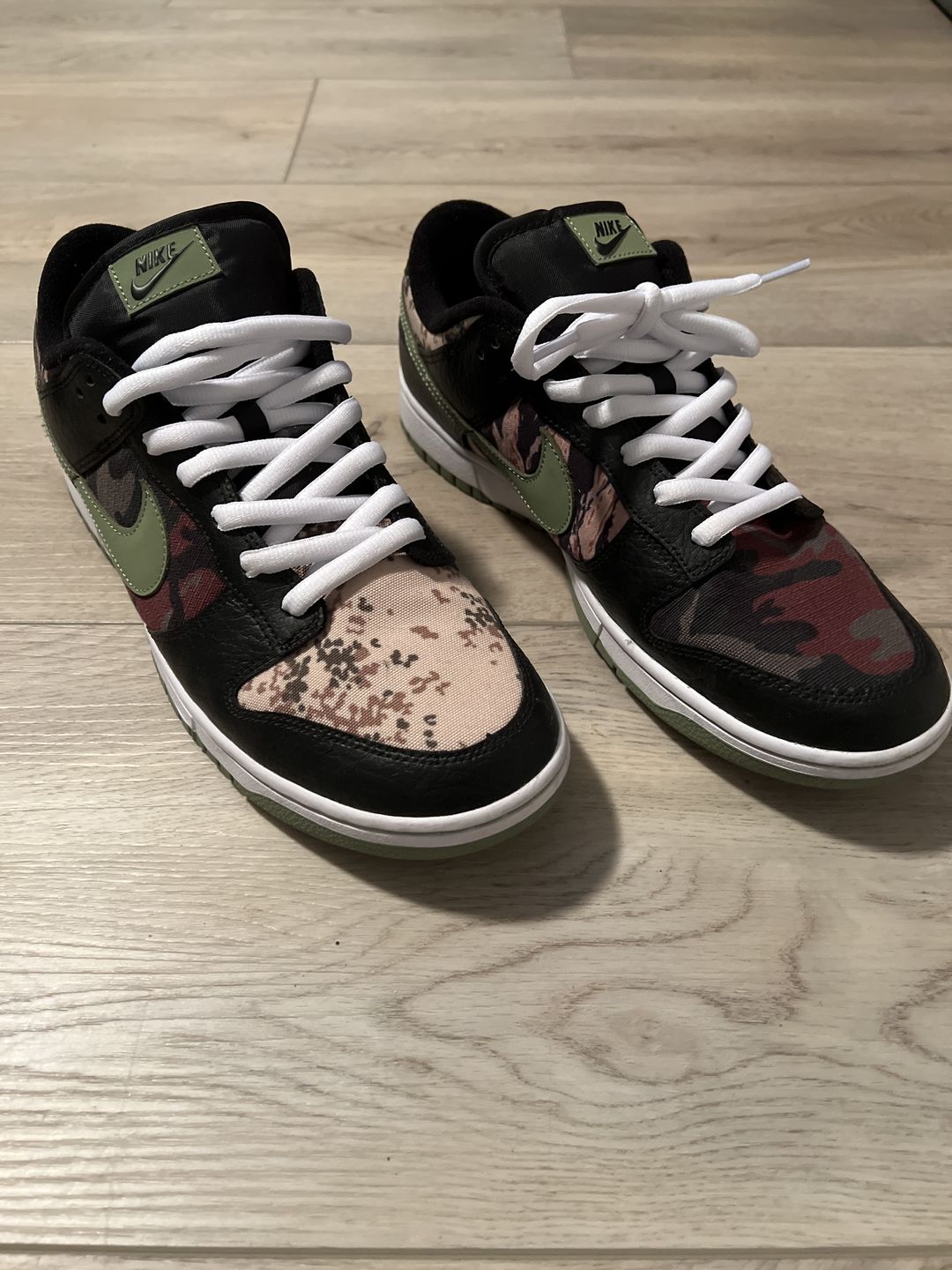 Customer photo review of Thick Oval Shoe Laces (Nike SB Laces)