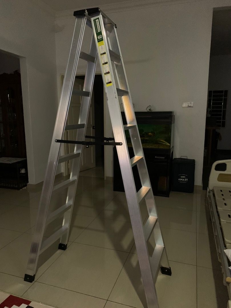 Customer photo review of ✨READY STOCK✨ ALUCLASS GENUINE - Heavy Duty Aluminium Welded Ladder (8 Steps Double Sided) AL-DWL70-8S