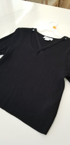 Customer photo review of Crisscross Neck Knitted Cropped T-Shirt