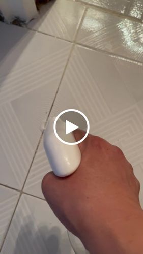 Customer video review of Quitamanchas BYE BYE Manchas 250 ml
