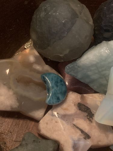 Customer photo review of Blue Apatite Mini Moon