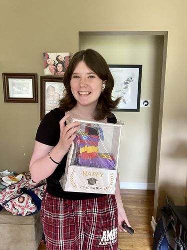 Customer photo review of Limited Edition: Graduation Piñatagram