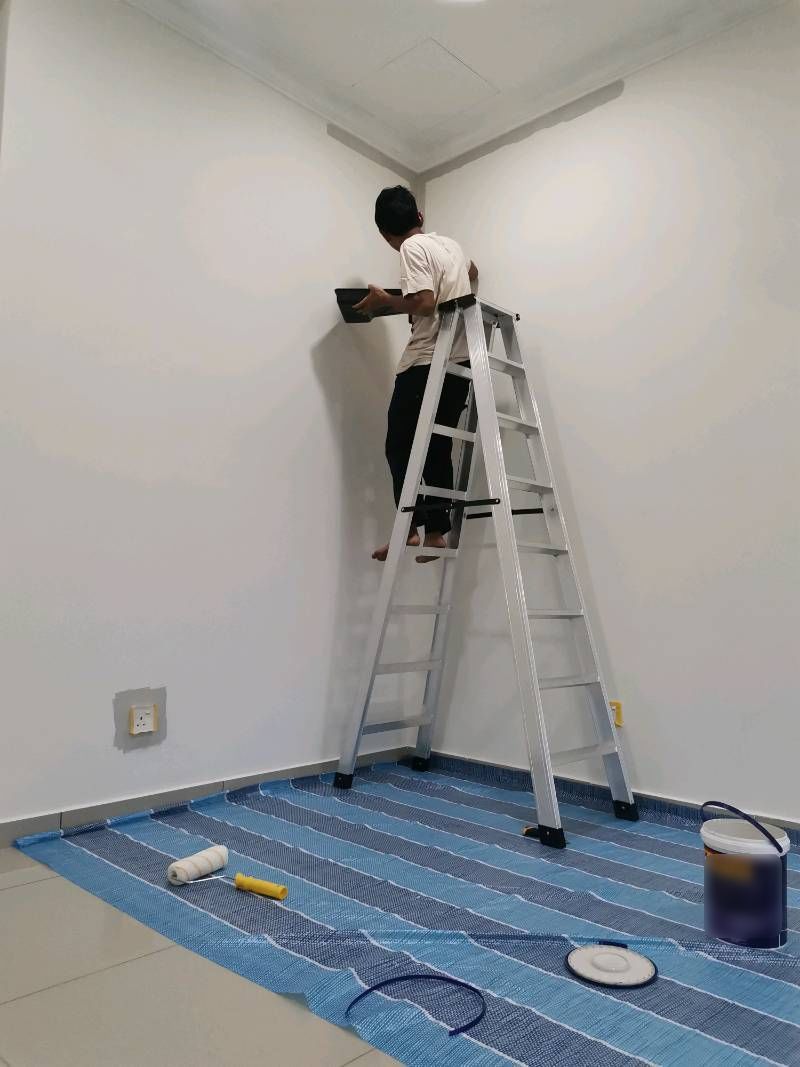 Customer photo review of ✨READY STOCK✨ ALUCLASS GENUINE - Heavy Duty Aluminium Welded Ladder (8 Steps Double Sided) AL-DWL70-8S