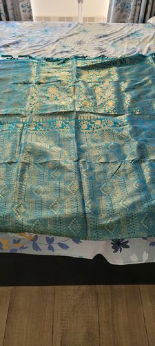 Customer photo review of Royal Princess Golden Green Woven Kanjivaram Saree
