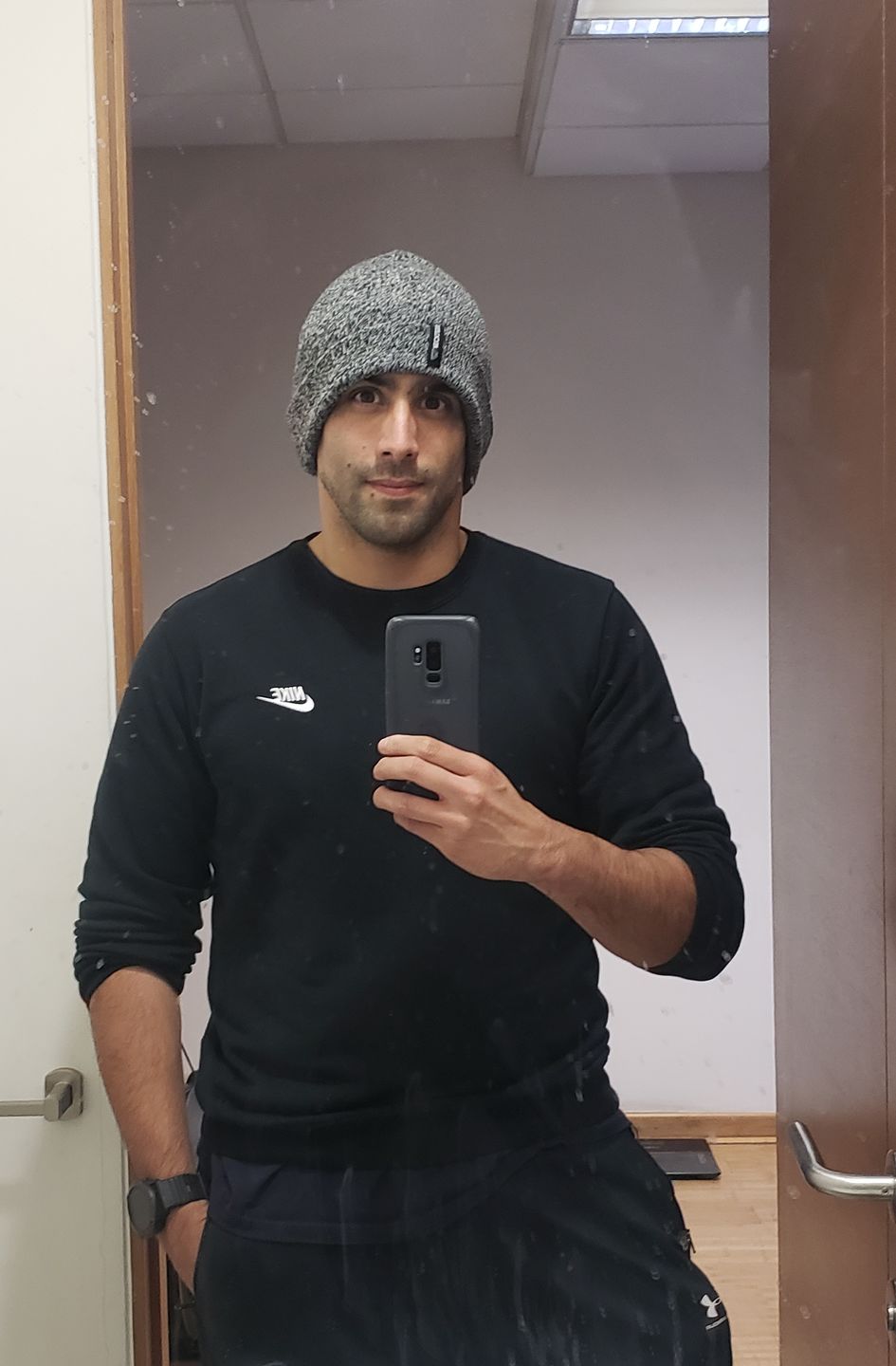 Customer photo review of Simple Grey