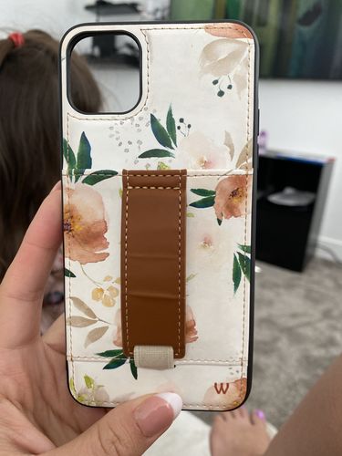 Customer photo review of Rosy Petals (Black Case)