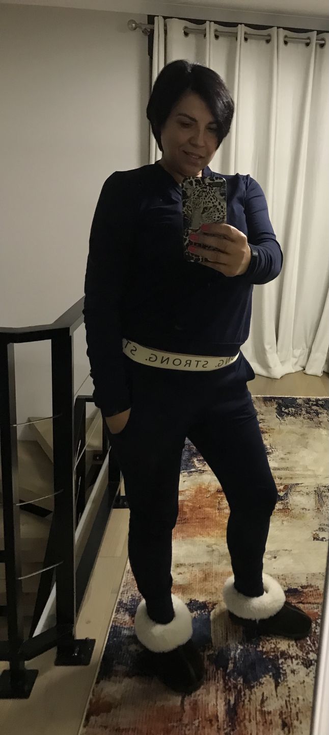 Customer photo review of Ladies: The Basic Top