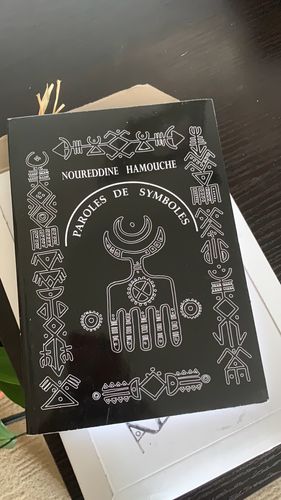 Customer photo review of Livre "Paroles de symboles" par Noureddine Hamouche.