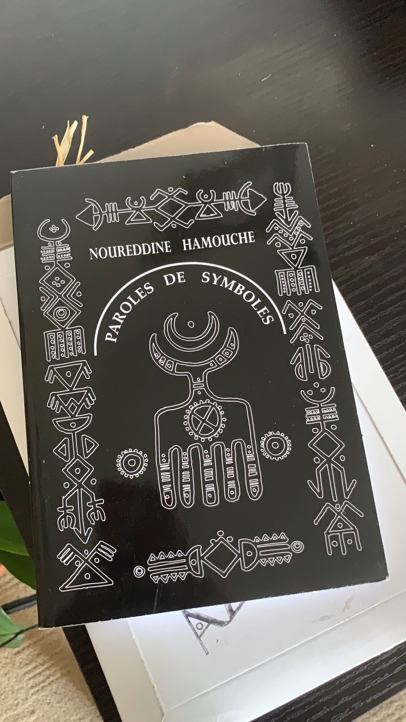 Customer photo review of Livre "Paroles de symboles" par Noureddine Hamouche.