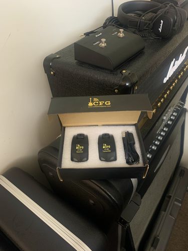 Customer photo review of [NEW 2023 model] CFG CF-80 2.4GHz Guitar/Bass Wireless System