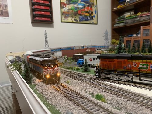 Customer photo review of Rapido 19511 HO Scale F59PH - Metra #98 (DCC/Sound)