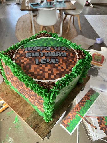 Customer photo review of Minecraft inspired- Edible Icing Toppers