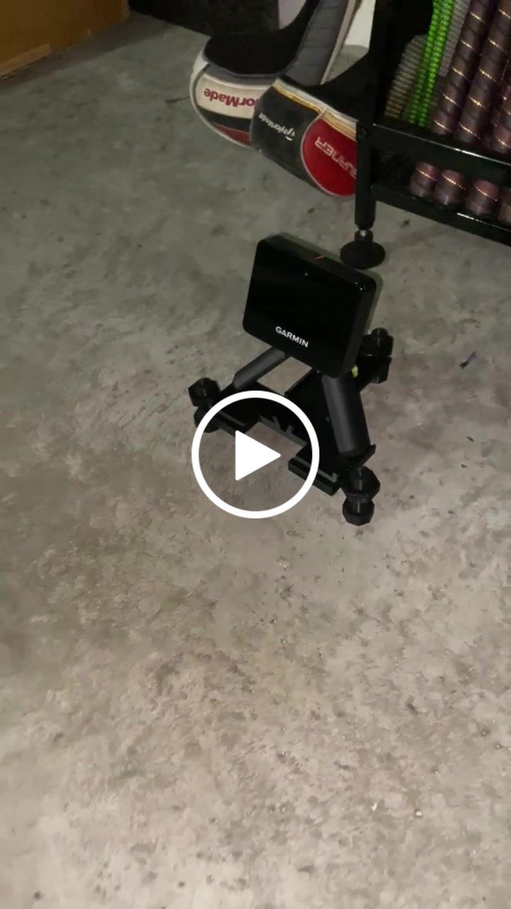 Customer video review of Garmin Approach R10 Launch Monitor and Golf Simulator
