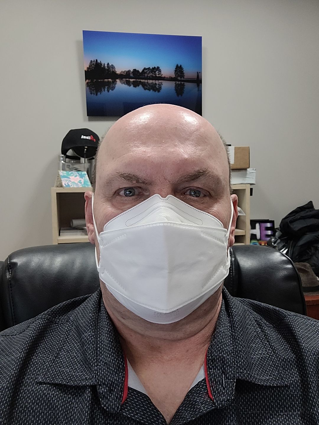 Customer photo review of Big & Tall KN95 Respirator Face Mask Individually Sealed by PPE Supply