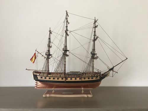 Reseña con foto de un cliente sobre N.S. Mercedes 1:85