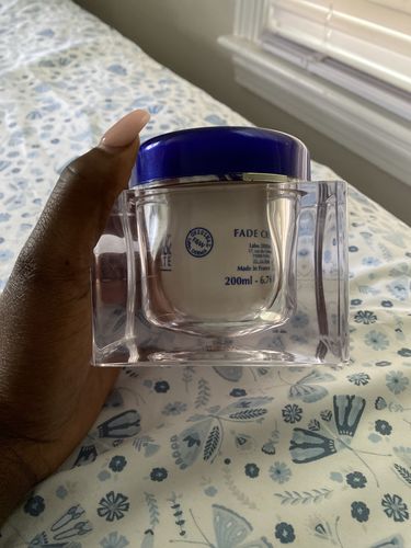 Customer photo review of Fair and White Exclusive Whitener Serum 30ml / 1.01 Fl Oz