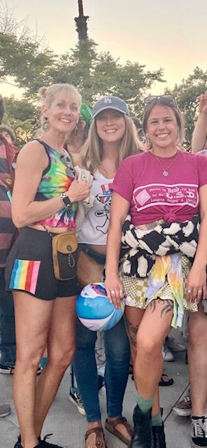 Customer photo review of Elite Shorts - 3.5'' - Rainbow