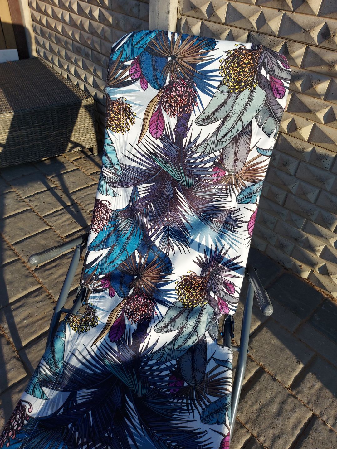 Customer photo review of Eco Fabric Raffia Palm Teal 0043