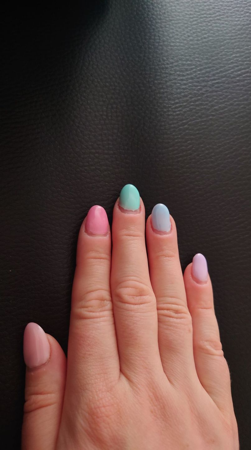 Customer photo review of Semilac Extend 5in1 807 Pastel Blue UV Gel Polish 7ml