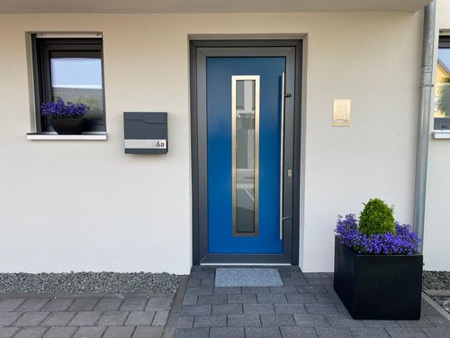 Customer photo review of AlbersDesign Briefkasten B7 anthrazit (RAL7016) personalisiert mit Edelstahl-Schild