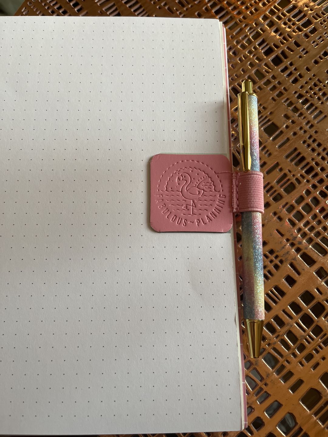 Customer photo review of Deluxe Pen Holder