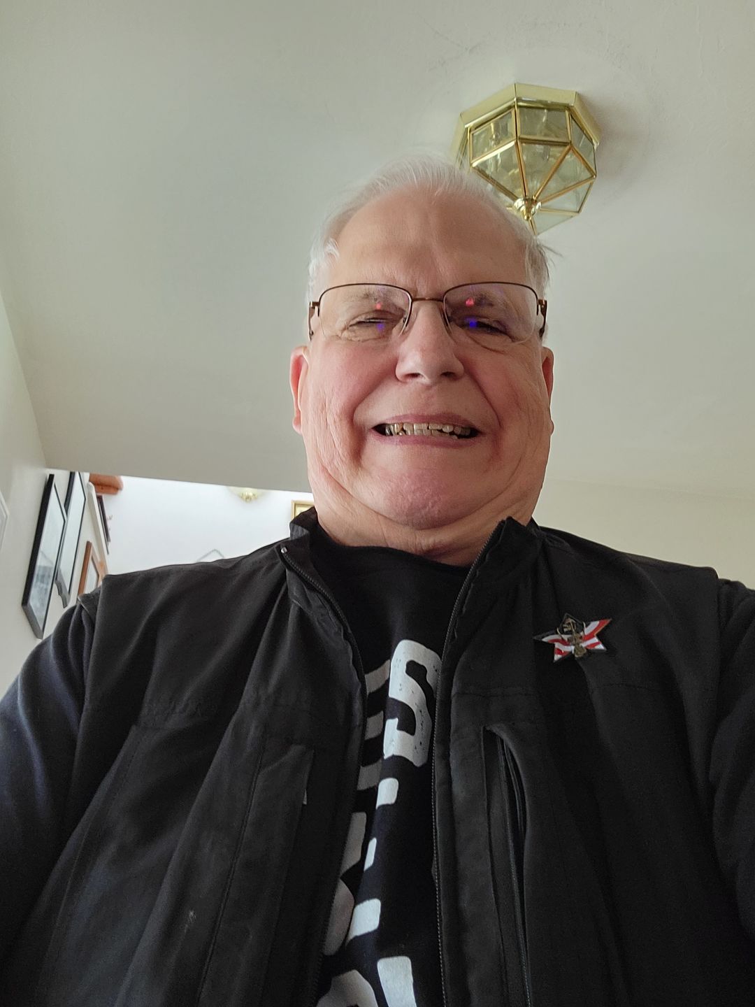 Customer photo review of US Army Veteran Pin