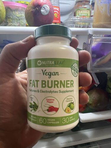 Customer photo review of NutraLeaf® Vegan Fat Burner