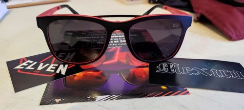 Customer photo review of Manson Black + Clip magnético