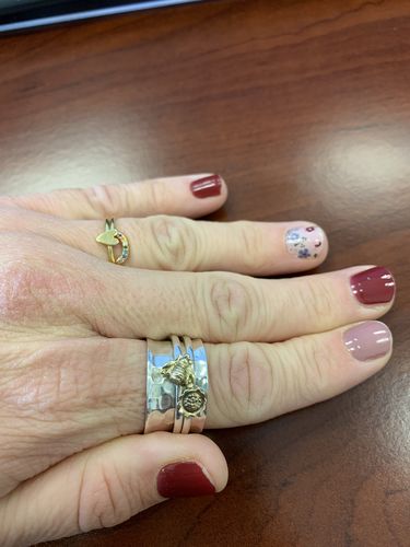 Customer photo review of Fidget Sunflower and Bee Ring Sterling Silver