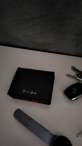 Customer photo review of Flap Boy - Magic Wallet with Coin Pocket