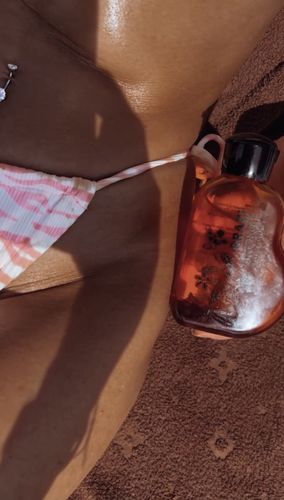 Customer photo review of 100% Natural & Organic Tanning Oil