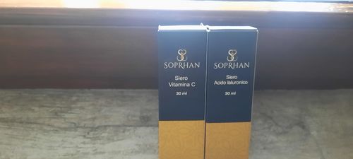 Customer photo review of Siero Acido Ialuronico + Vitamina C         -       2 al prezzo di 1 (30 ml per Siero)