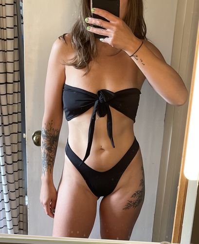 Customer photo review of The Kenzie Bottoms / Black