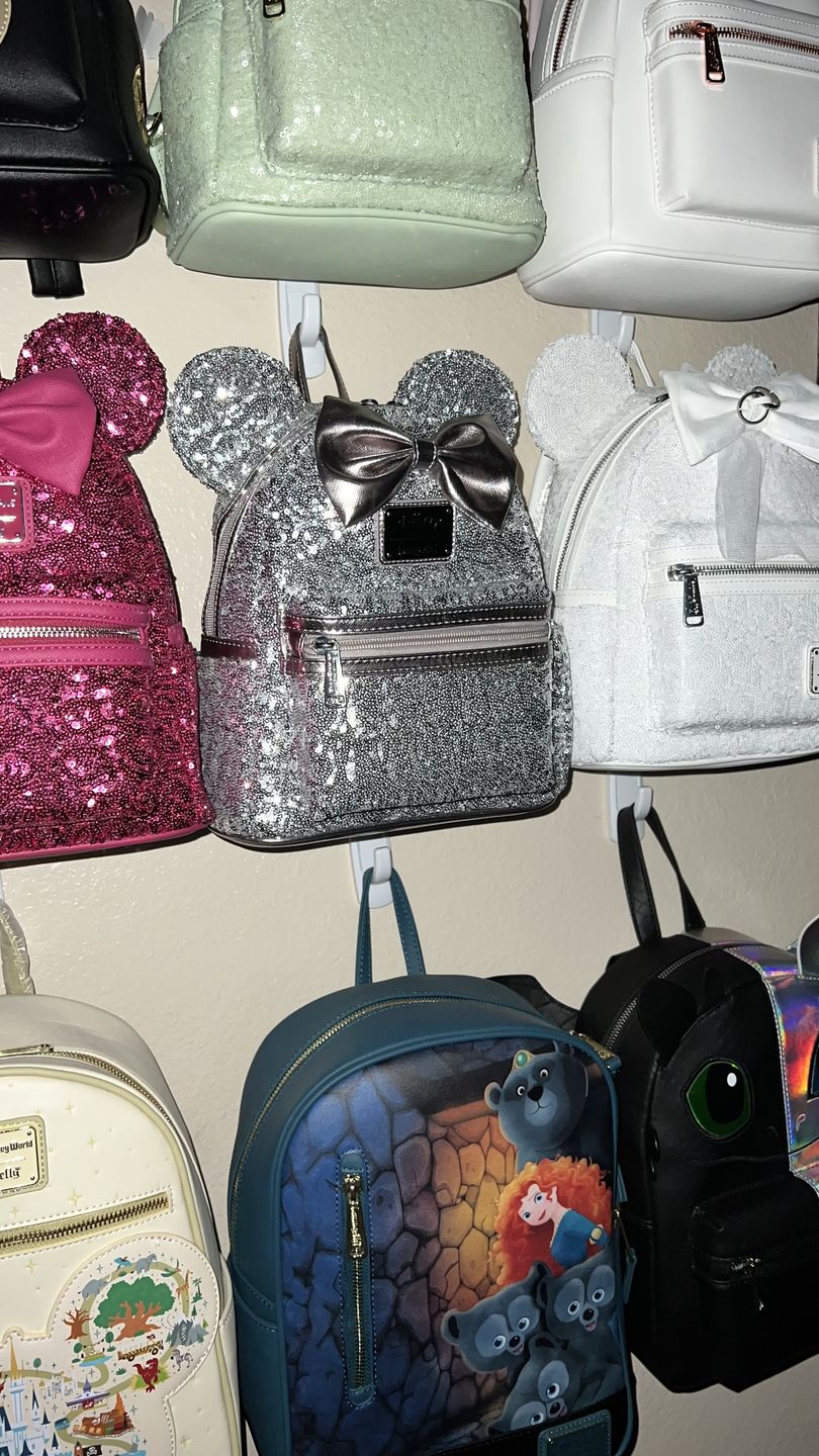 Customer photo review of 707 Street Exclusive - Loungefly Disney Minnie Mouse Silver Sequin Mini Backpack - June Preorder