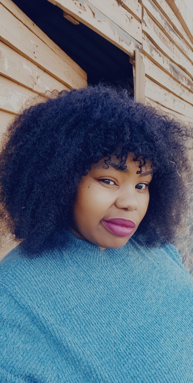 Customer photo review of Brazilian Kinky Curl Fringe - Gabby