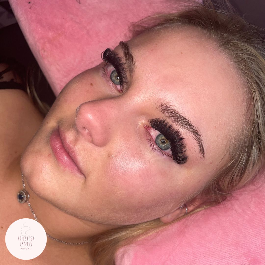 Customer photo review of PRO MADE 10D 0.05 RUSSIAN FANS (LOOSE BOX OF 500)