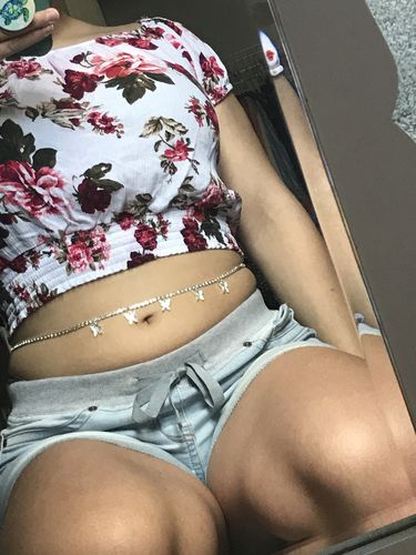Customer photo review of Sasha Bling Butterflies Belly Chain